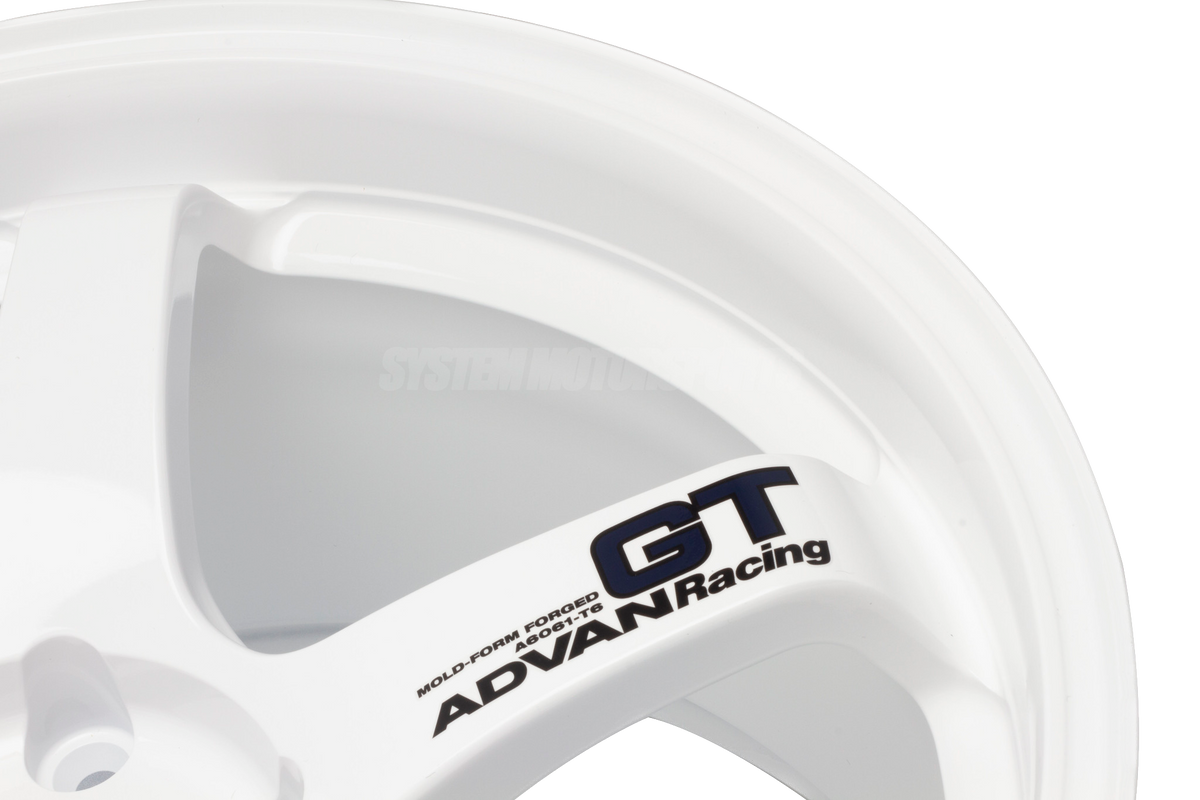 Advan Racing GT - 18x9.5 / +45 / 5x114.3 - Racing White *Set of 4*