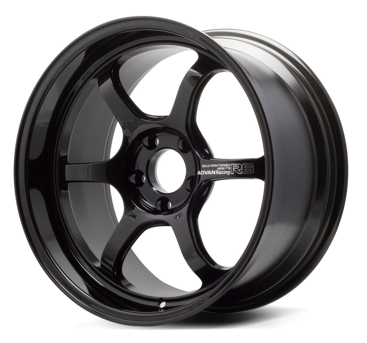 Advan Racing R6 - 18"
