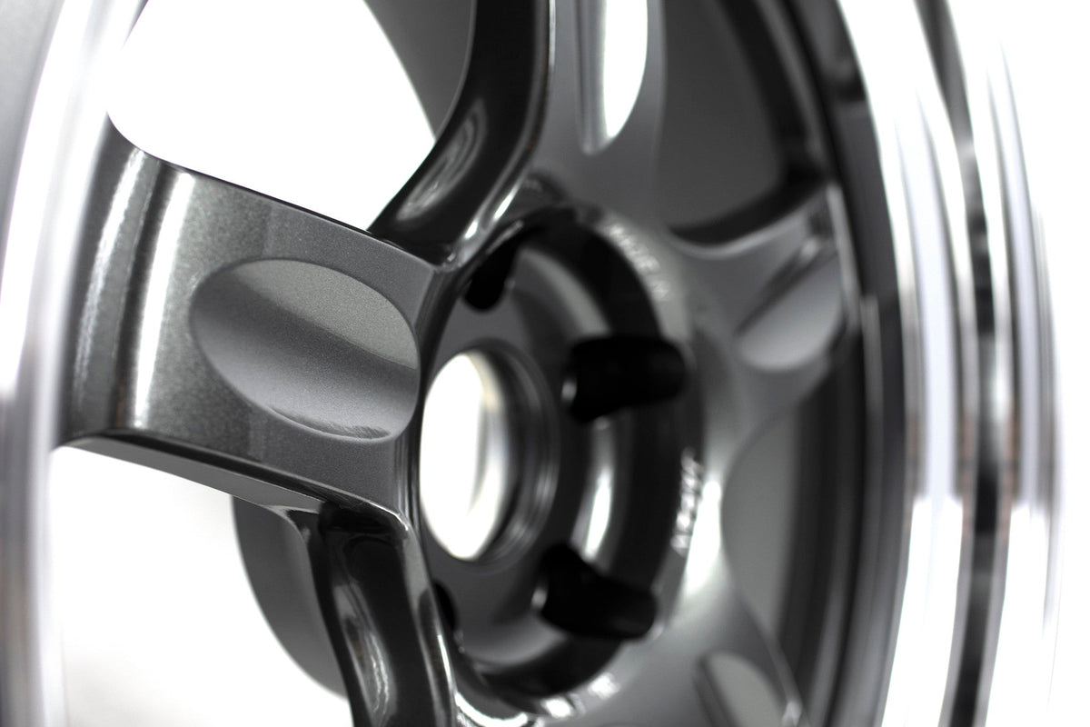 Volk Racing 21C - 18x10.5 +0 5x114.3 - Dark Gunmetal / Rim DC *Set of 4*
