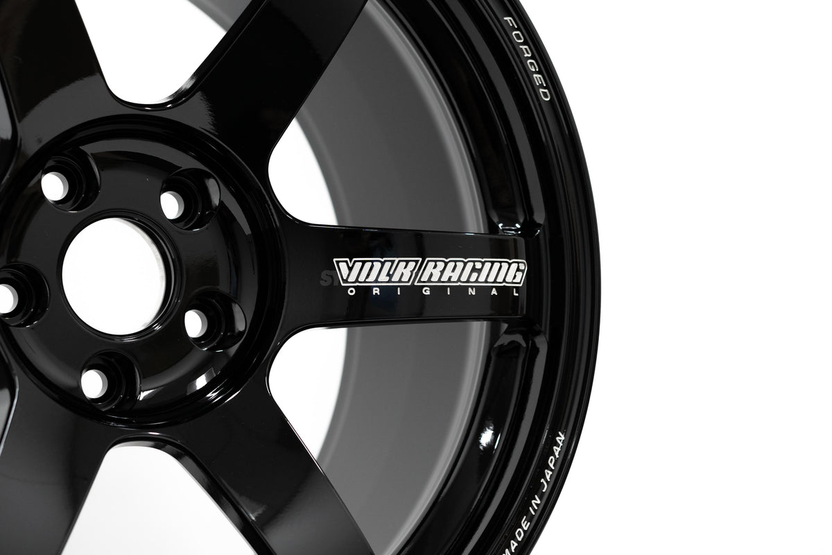 Volk Racing TE37 Saga S-Plus - 18x9.5 / +27 / 5x114.3 - Gloss Black (Tesla Model 3 Fitment) *Set of 4*