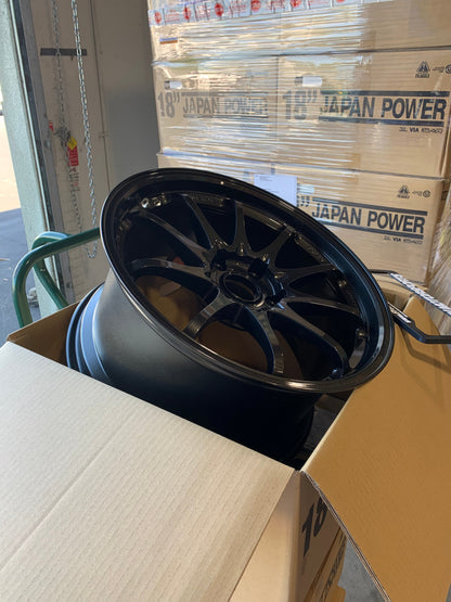 Volk Racing CE28 Club Racer II Black Edition - 18x9.5 / +38 / 5x120 - Diamond Dark Gunmetal *Set of 4*