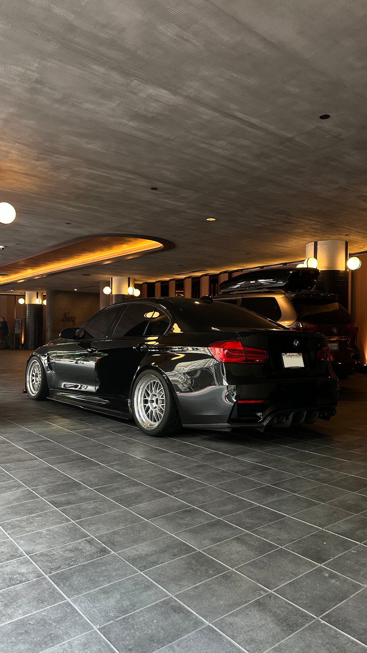 Volk Racing 21A - 18x9.5 +22 / 18x10.5 +30 / 5x120 - Silver / Rim DC (BMW F80 M3 / F82 M4 / F87 M2 Fitment) *Set of 4*