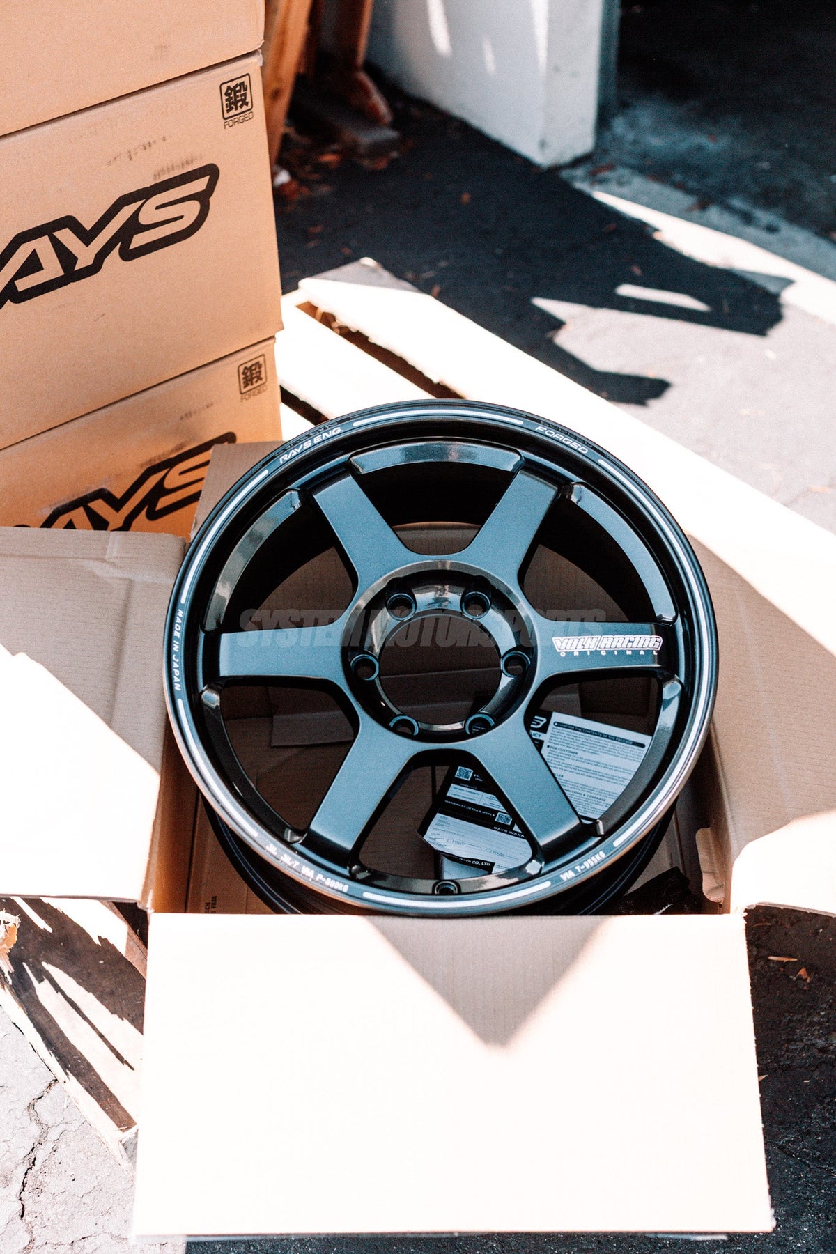 Volk Racing TE37 Large PCD Progressive Model II - 18x8.5 / +44 / 6x139.7 (Land Cruiser Fitment) *Set of 4*