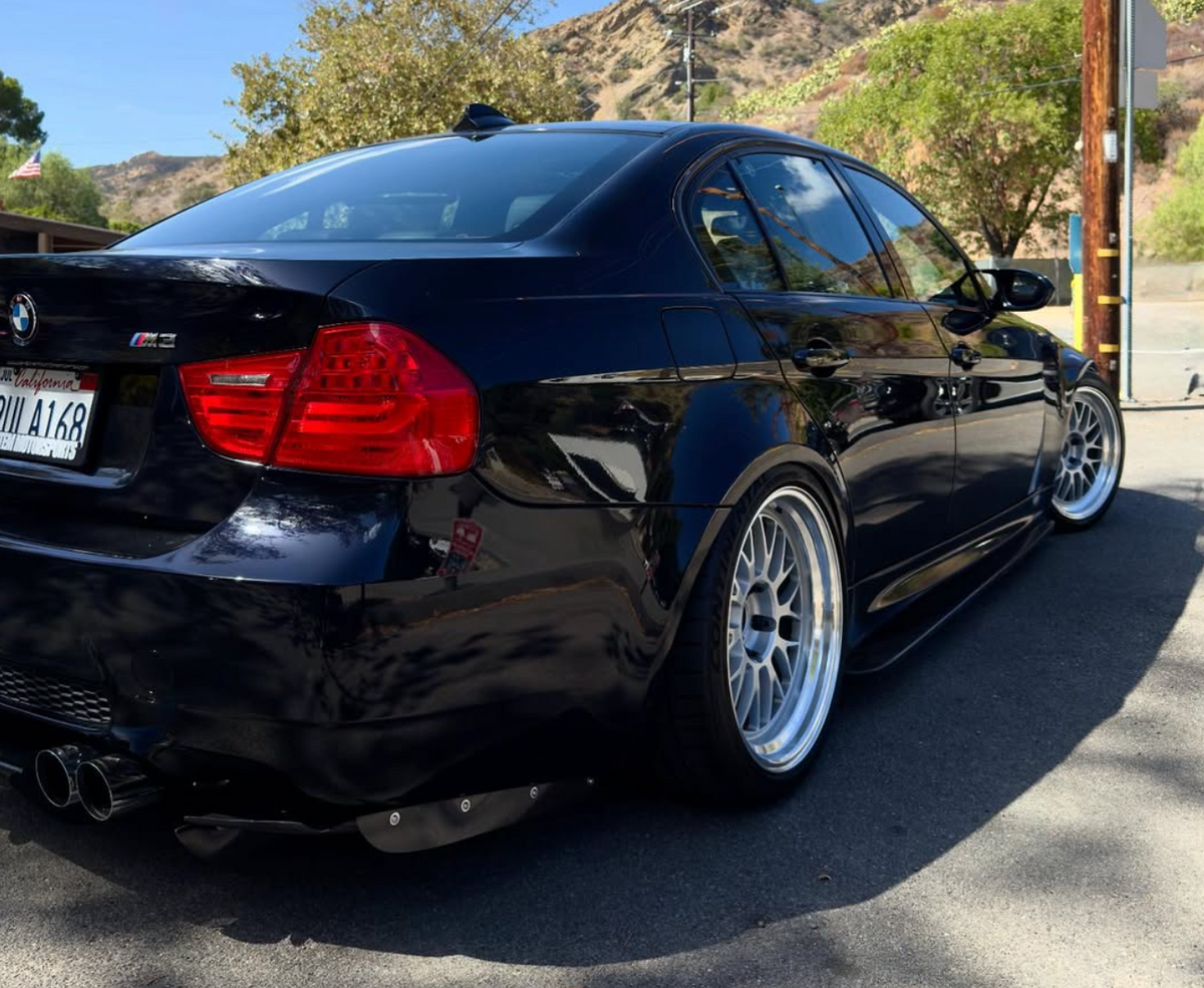 Volk Racing 21A - 18x9.5 +22 / 18x10.5 +22 / 5x120 - Silver / Rim DC (BMW E90 M3 / E92 M3 / E93 M3 Fitment) *Set of 4*