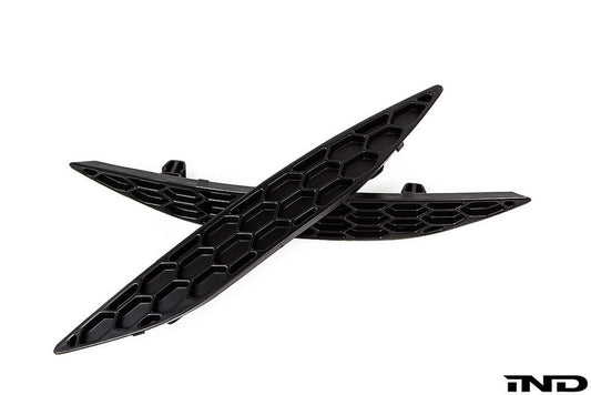 Acexxon MK7 Golf GTI Rear Reflector Insert Set - Honeycomb